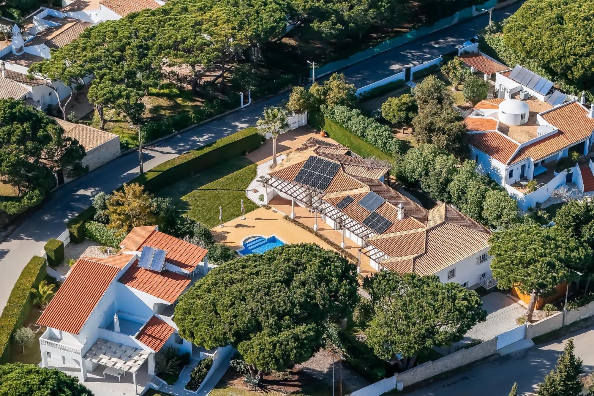 Exclusive Villa Toulouse With Pool In Falesia Algarve アルブフェイラ エクステリア 写真