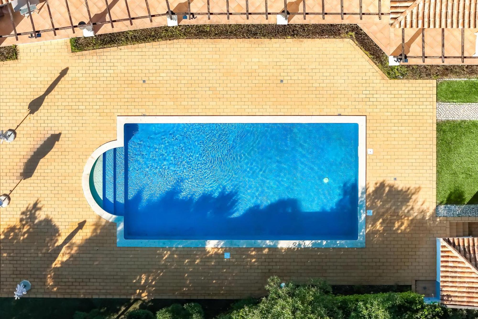Exclusive Villa Toulouse With Pool In Falesia Algarve アルブフェイラ エクステリア 写真