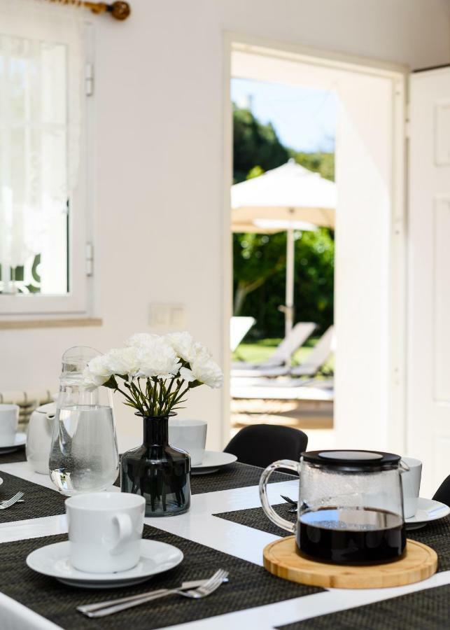 Exclusive Villa Toulouse With Pool In Falesia Algarve アルブフェイラ エクステリア 写真